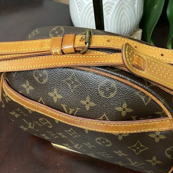 #04930-513 LOUIS VUITTON MONOGRAM BLOISE BA0085 - Picture 2 of 13